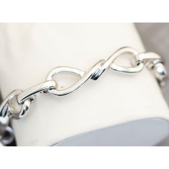 Vintage Gothic Silver Tone Unique Bracelet by Avon 8 Inches G31 - Picture 2 of 3